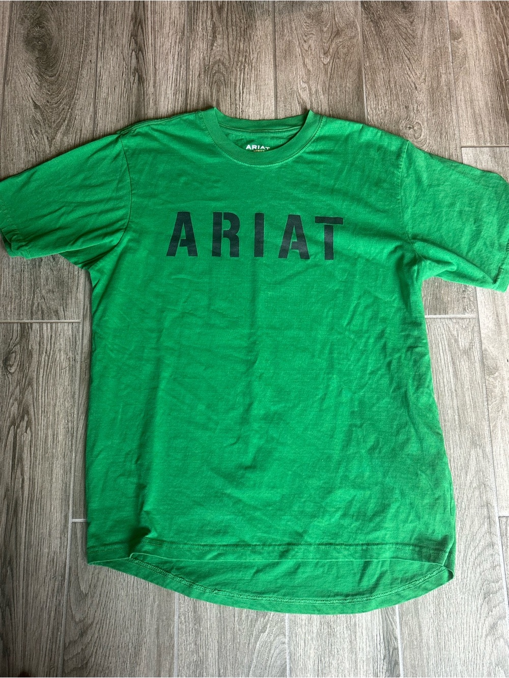 Ariat Green Short-Sleeve Logo Tee